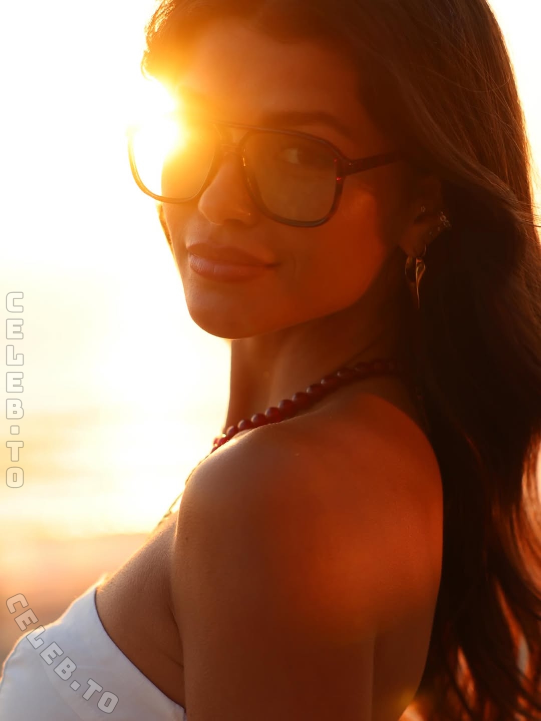 Luisinha Oliveira nude photo 9