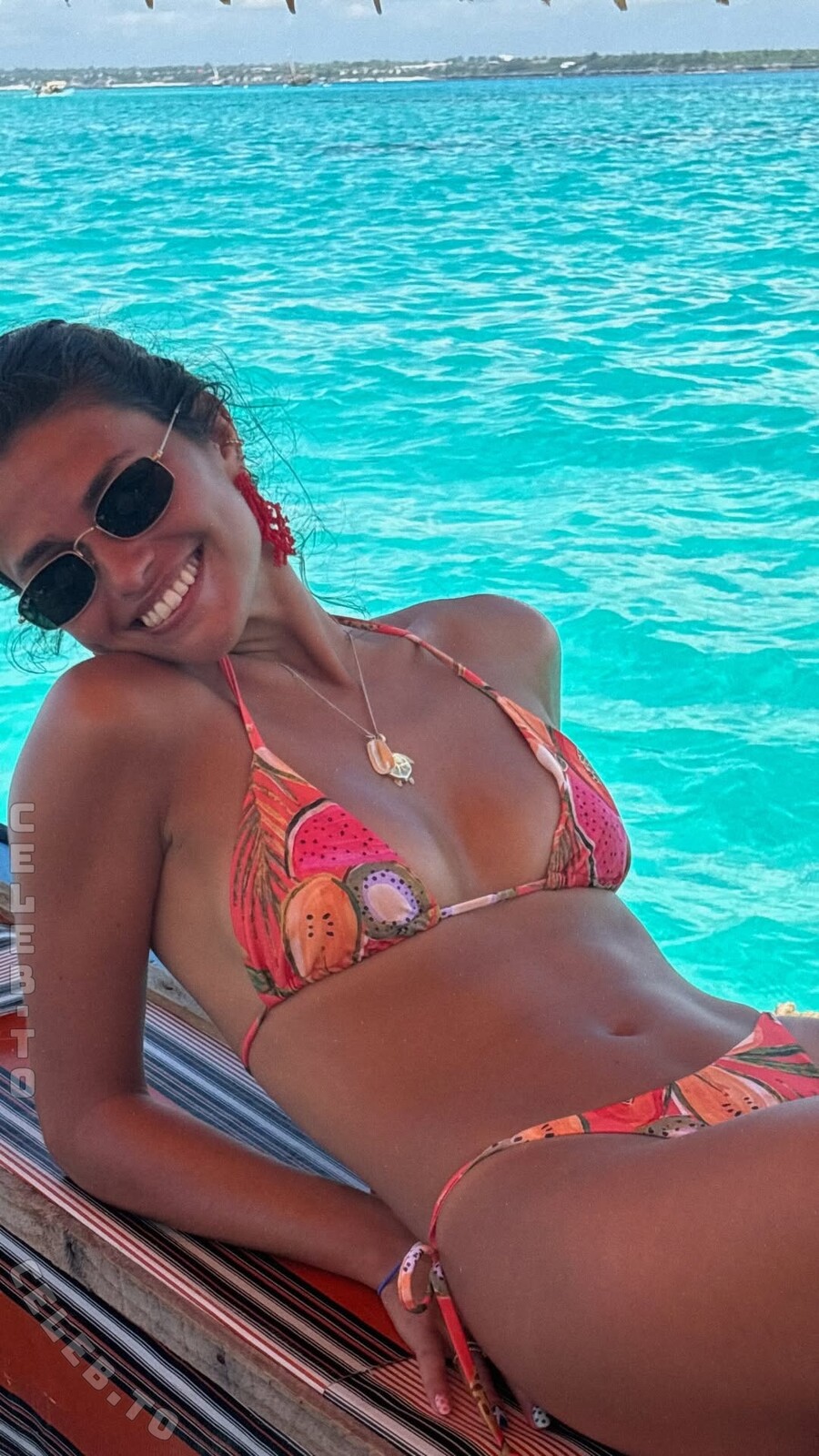 Luisinha Oliveira nude photo 10