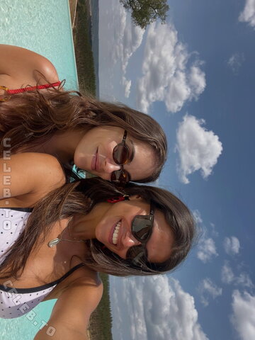 Luisinha Oliveira nude photo 24