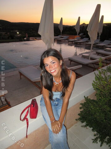 Luisinha Oliveira nude photo 13