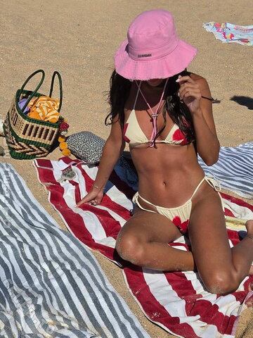 Luisinha Oliveira nude photo 8