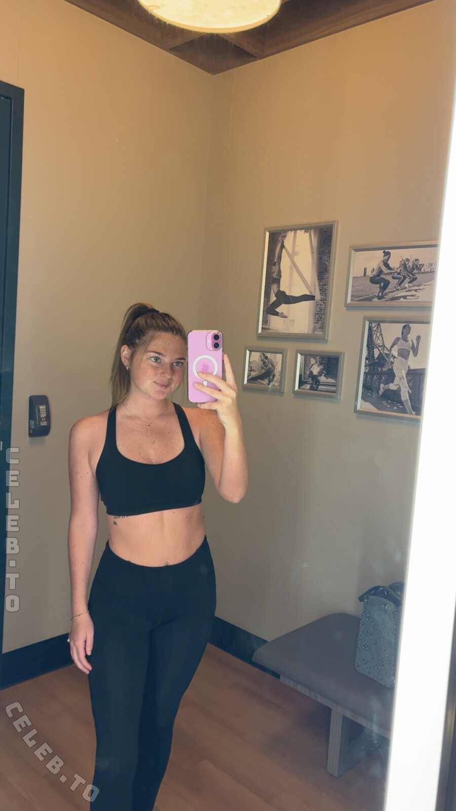lulululx nude photo 1