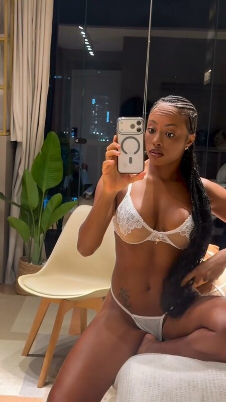 Lumena Aleluia nude photo 18