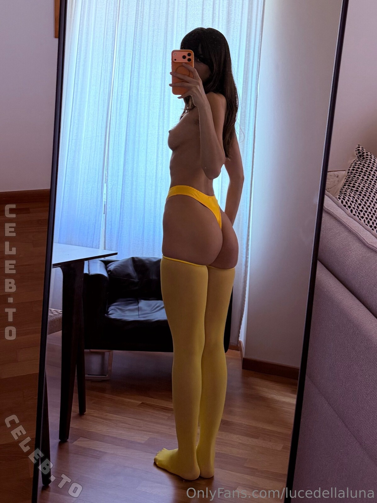 Luna Piombanti nude photo 7