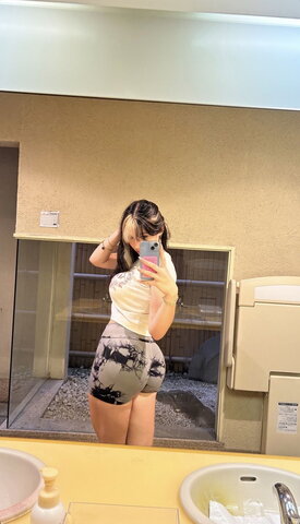 Luna nude photo 6