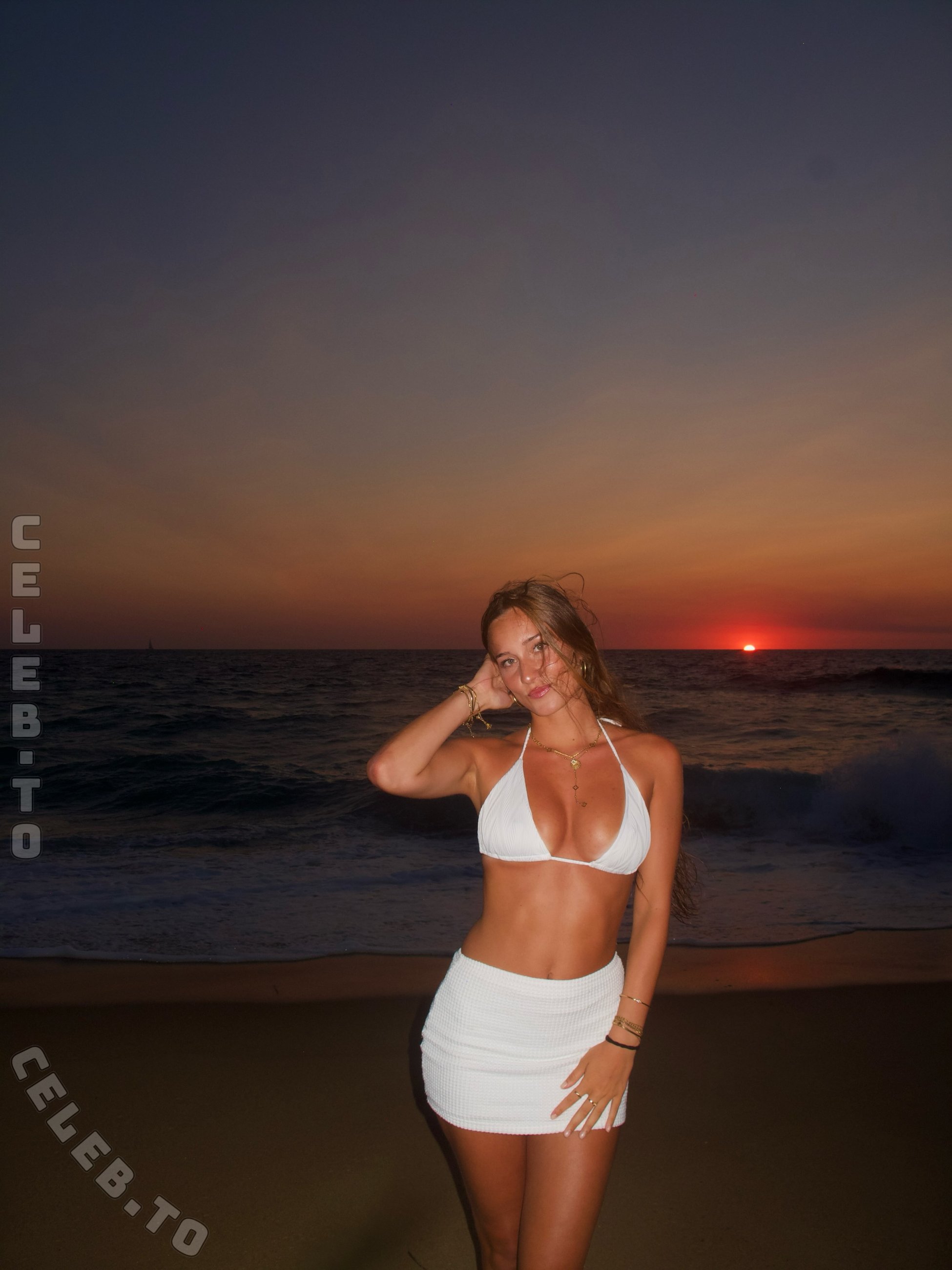 Lunaa_mlt nude photo 2