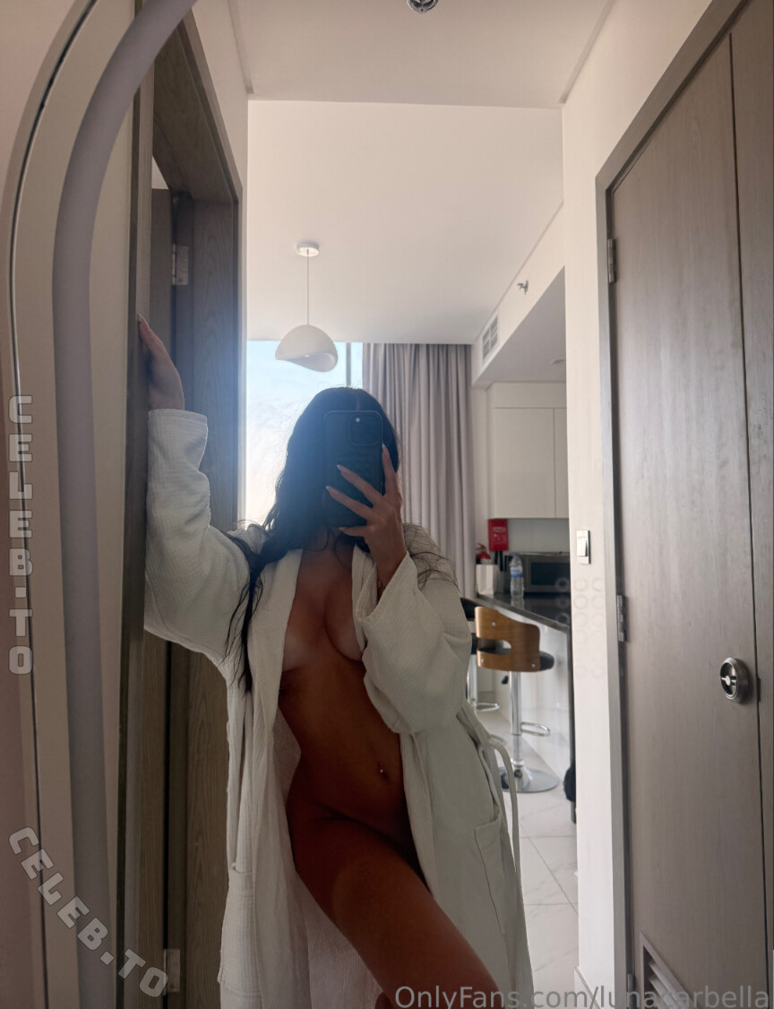 Lunacarbella nude photo 1