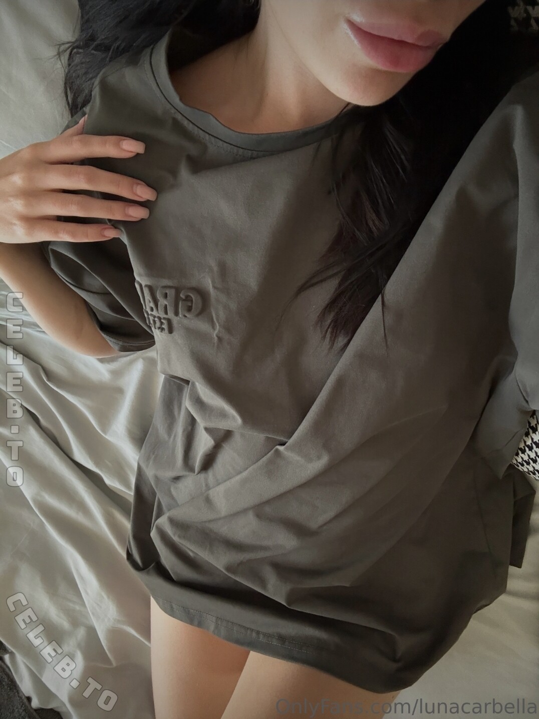 Lunacarbella nude photo 1