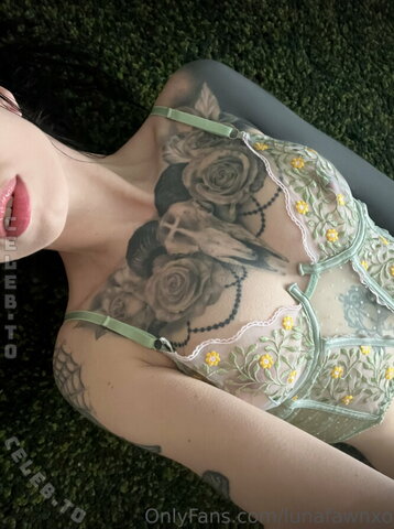 lunara_fawn nude photo 8