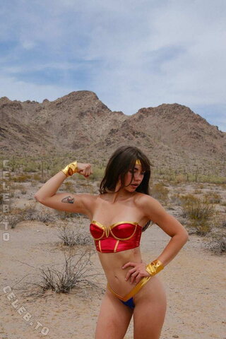 Lunchbaglujan / Haylujan nude photo 13