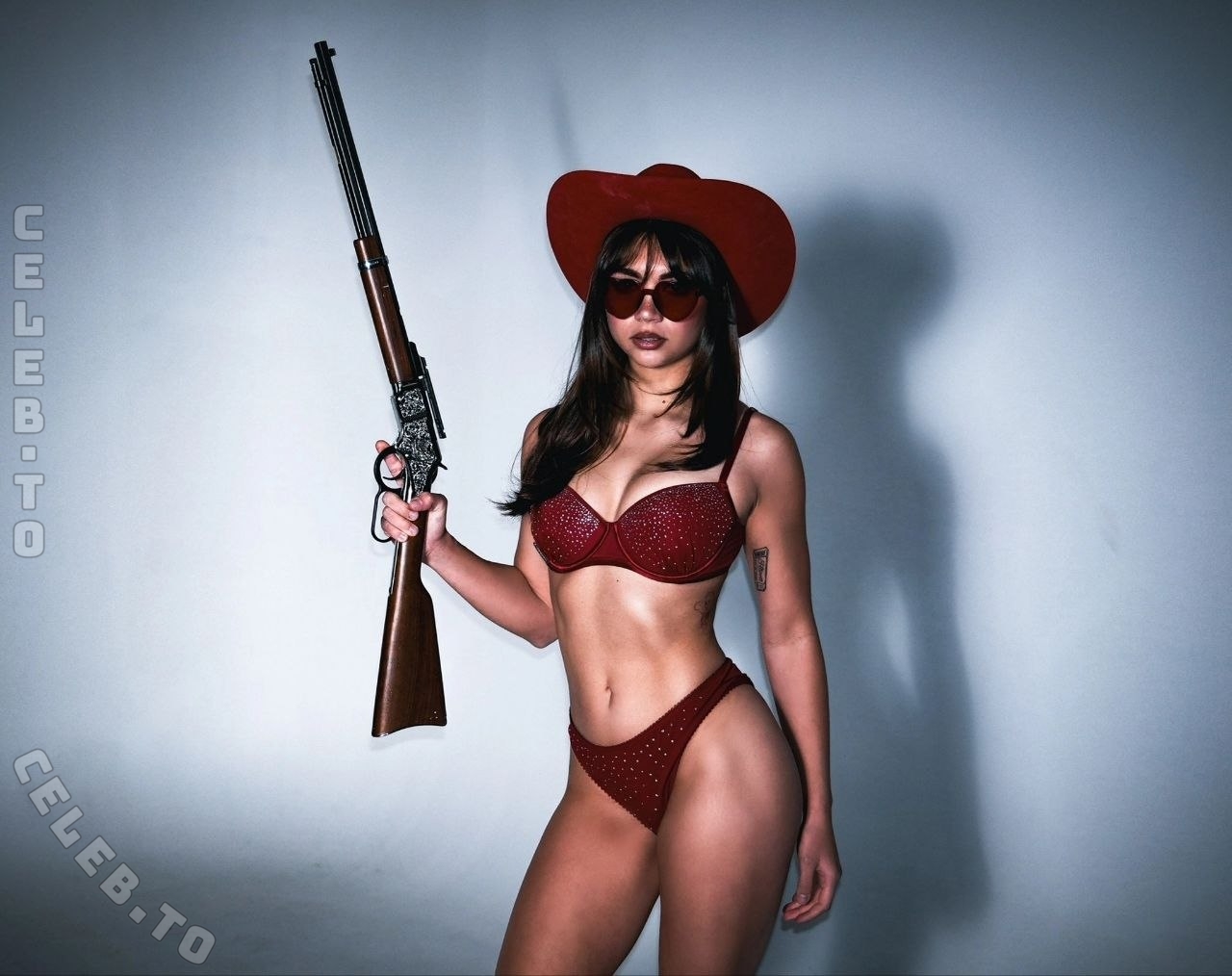 Lunchbaglujan / Haylujan nude photo 3