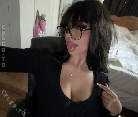 luvedbyhannah nude photo 41