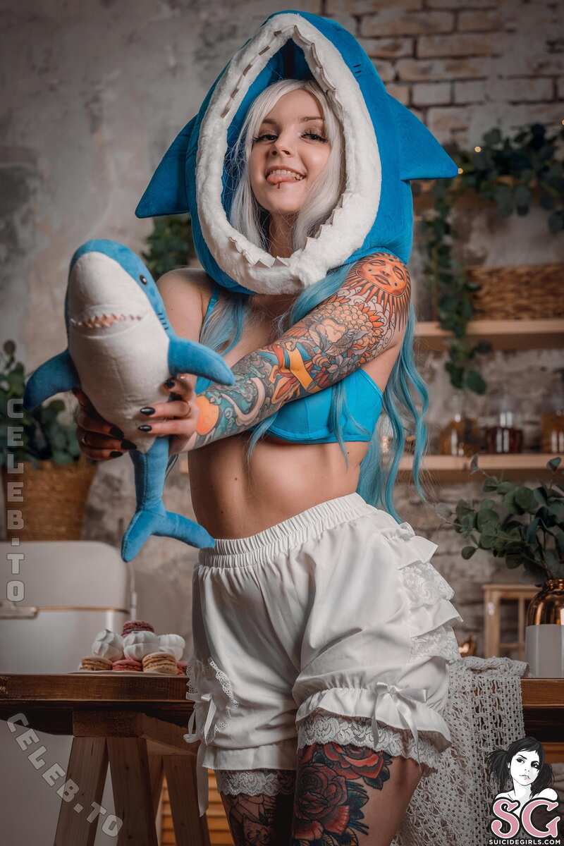 Luventa nude photo 7