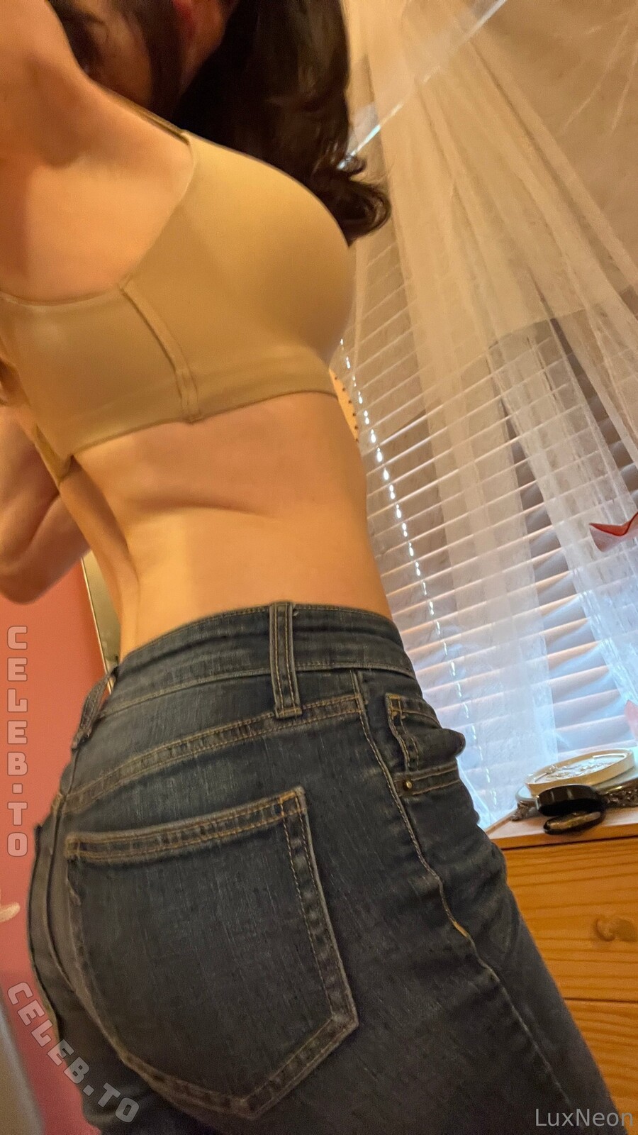 Luxneon nude photo 16