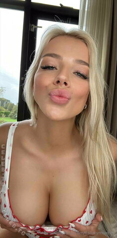 Luxy Dutch nude photo 9