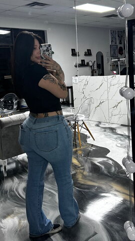 Luzcmun nude photo 1