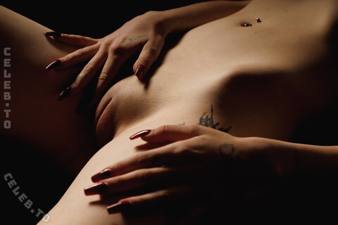 Lxnx.mxuxexn nude photo 2