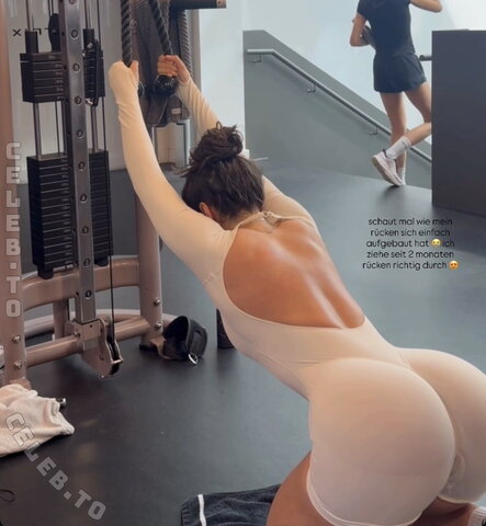 Lya Aylin nude photo 12