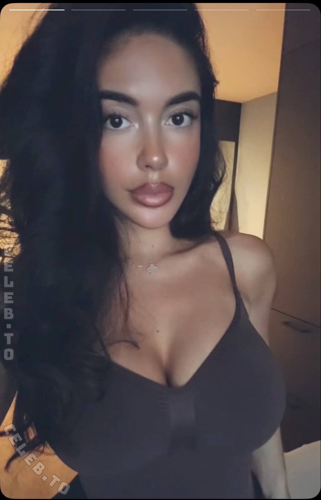 Lya Aylin nude photo 5