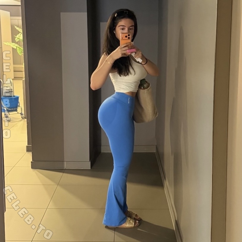 Lya Aylin nude photo 2