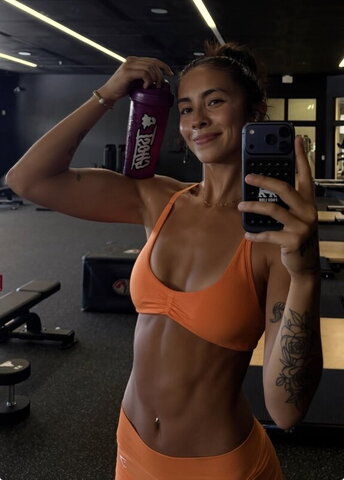 Lydia Hsieh Beatty Sexy (14 photos)