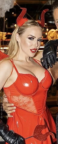 Lydia Kelovitz Sexy (10 photos)