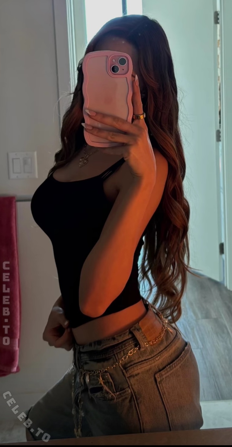Lydia Violet nude photo 7