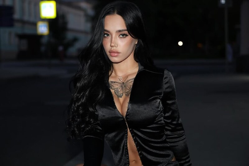 lyna_com nude photo 2
