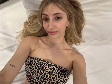 Lynareid nude photo 20