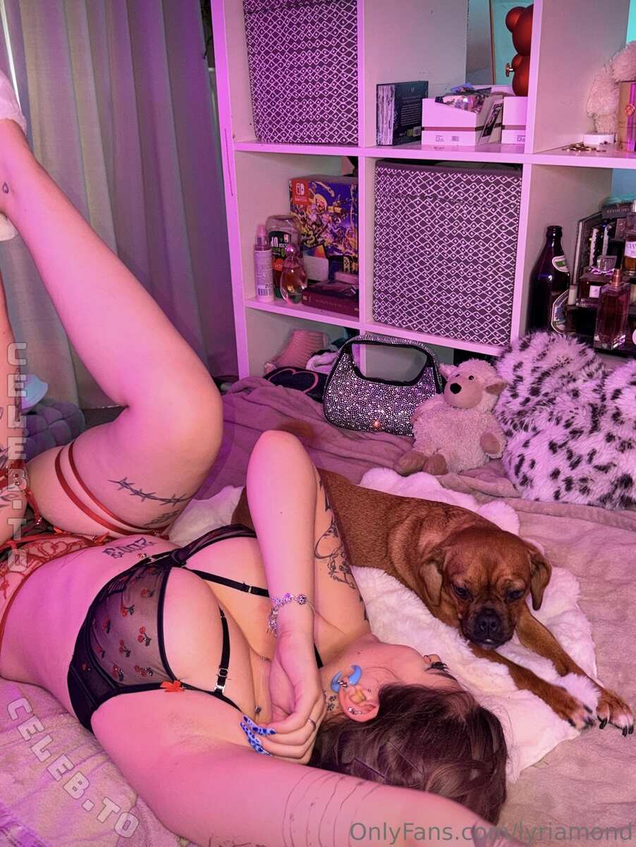 lyriamond nude photo 6