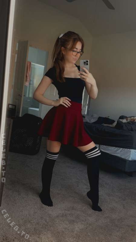 lyssaurora nude photo 10