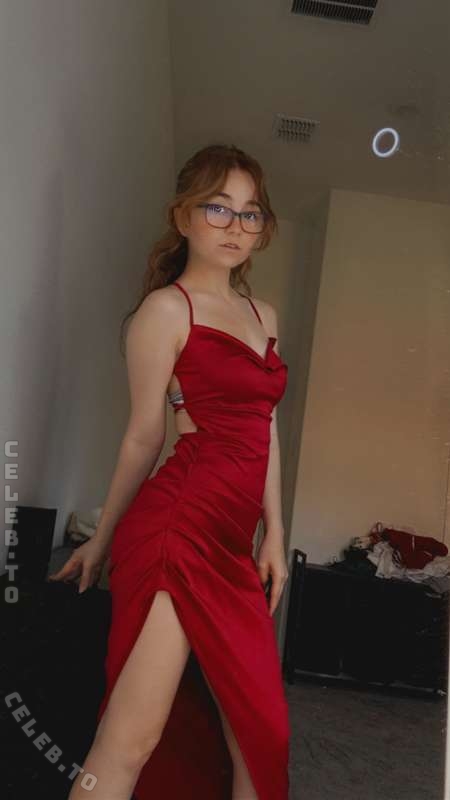 lyssaurora nude photo 8