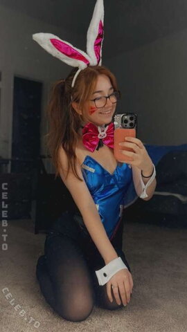 lyssaurora nude photo 1131