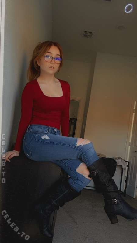 lyssaurora nude photo 19