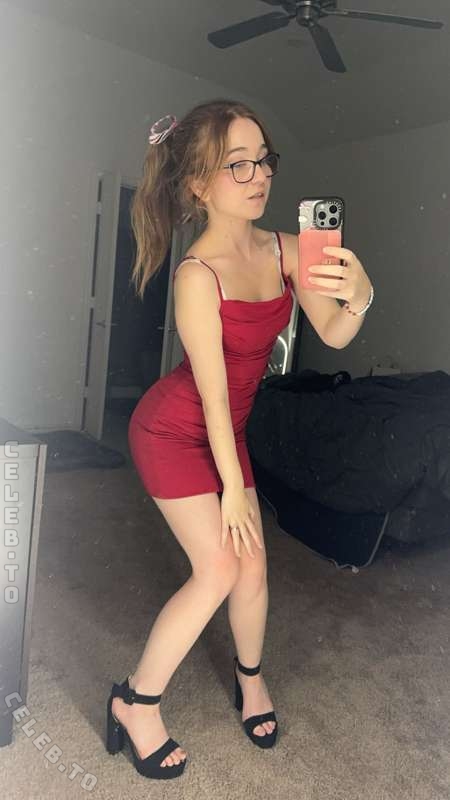 lyssaurora nude photo 9