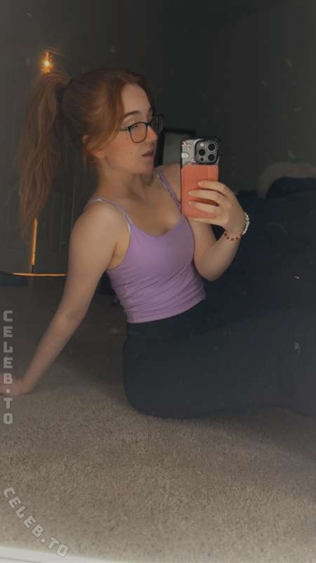 lyssaurora nude photo 4