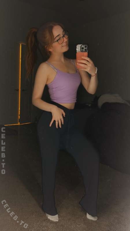 lyssaurora nude photo 17