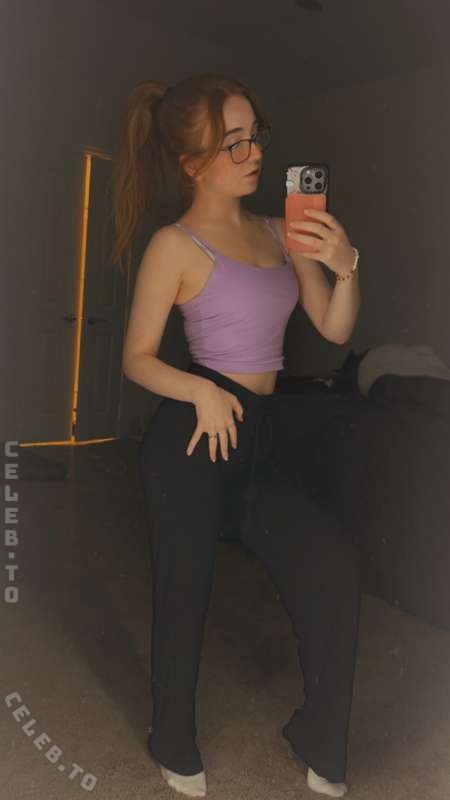 lyssaurora nude photo 21