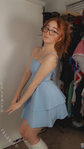 lyssaurora nude photo 400