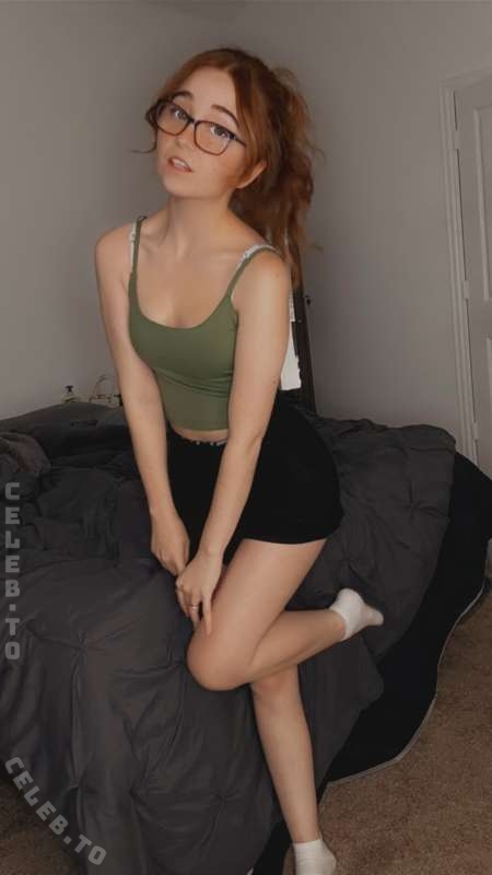 lyssaurora nude photo 6