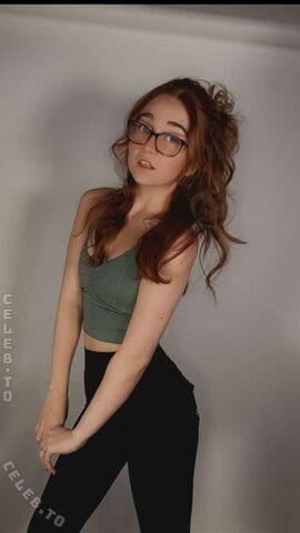 lyssaurora nude photo 35
