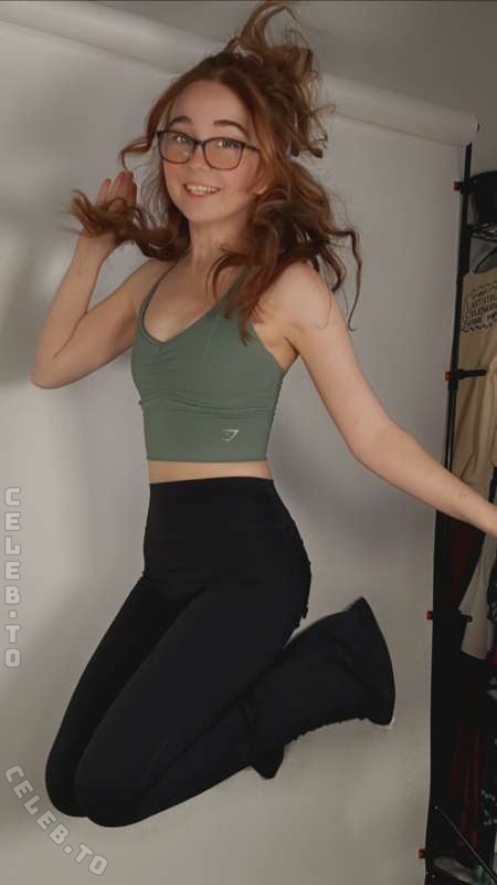 lyssaurora nude photo 3
