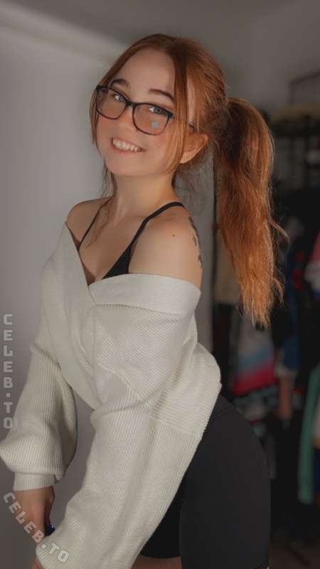 lyssaurora nude photo 6