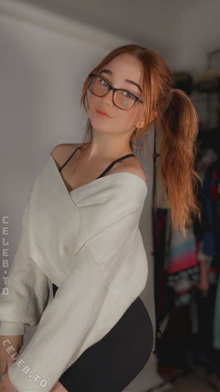 lyssaurora nude photo 8