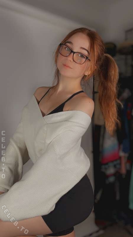 lyssaurora nude photo 13