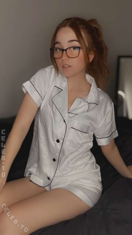 lyssaurora nude photo 18