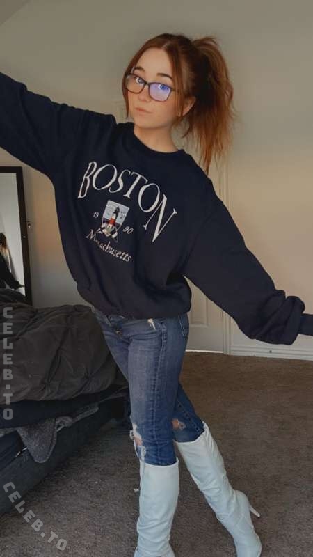 lyssaurora nude photo 25
