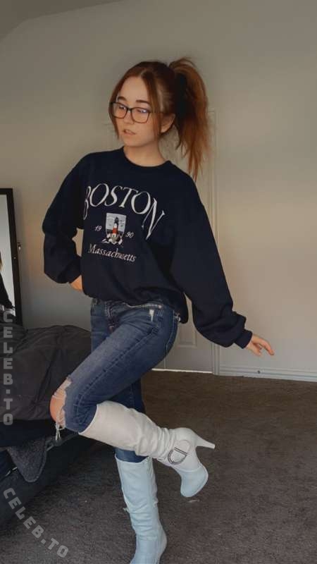 lyssaurora nude photo 31
