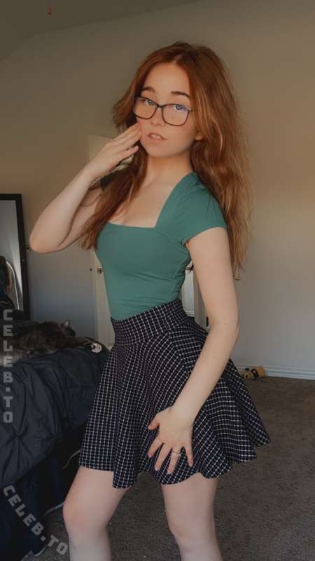 lyssaurora nude photo 5