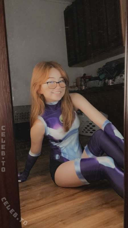 lyssaurora nude photo 12